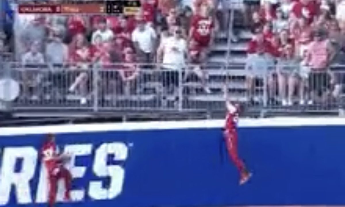 Better BallSkillz than ⁦<a href="/Billy2Bowman/">²</a>⁩ ☝🏾🥎&gt;🏈