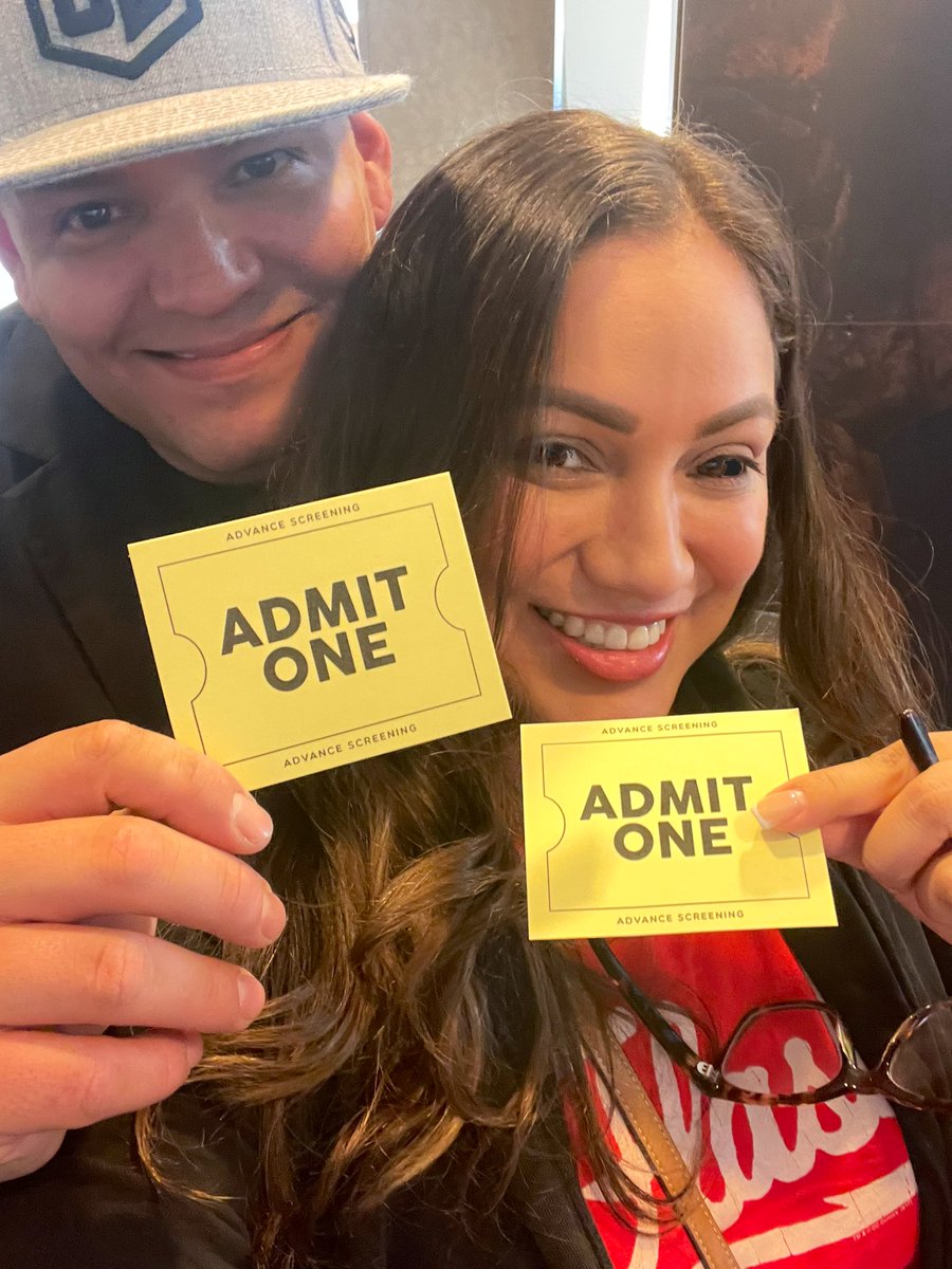 nancyyinLA's tweet photo. Excited to watch the @theFlash thanks for the advance screening tickets @1iota! https://t.co/LMbxfI54nk