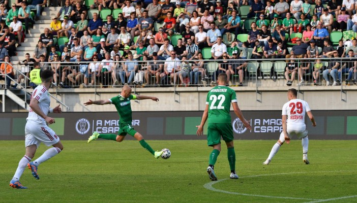 Our new article explores the strategies and tactics that can help mid-level football clubs maximize their online presence and attract valuable sponsorships. ⚽

Click below to read the full article.

➡️sponsor.online/news/169__Spon…

#Football #Sponsorship #Article #Strategy #Marketing