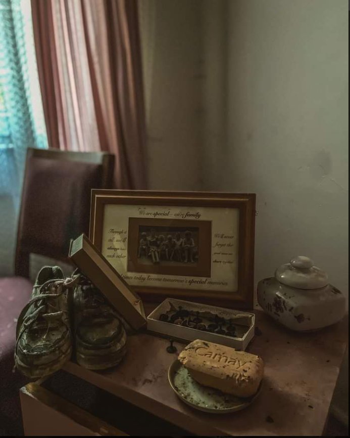 Max22915827's tweet photo. Inside an abandoned house in Germany
#Germany #USA #art #Berlin https://t.co/PM7vcUcOEO