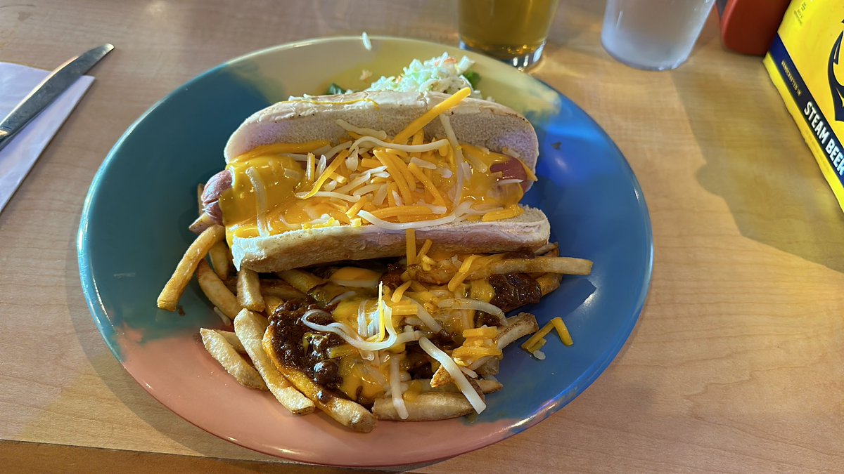 WurstCon's tweet image. A mini Wurstcon for @dragonmantank while at Droidcon. Thanks @WipeoutBar