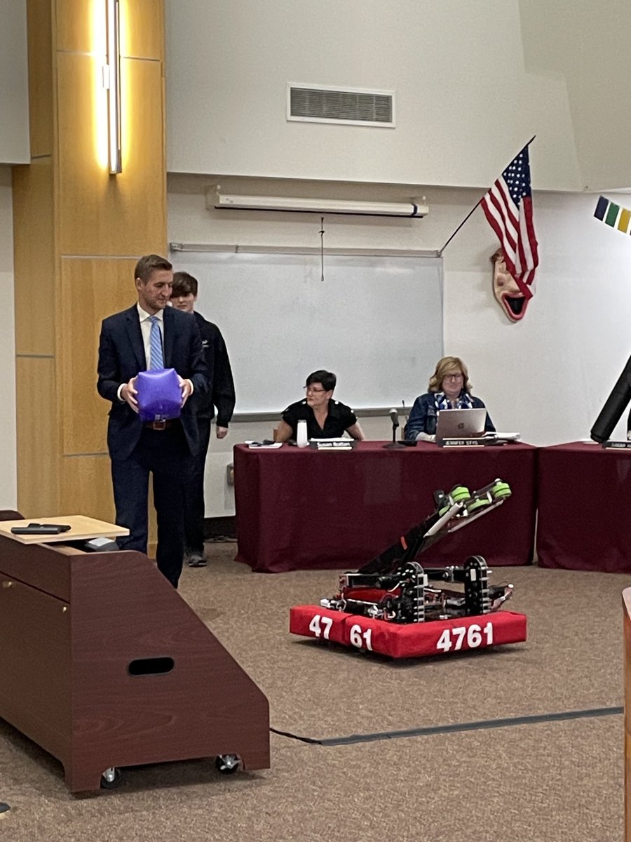a celebration of incredible teachers and a showcase by <a href="/FRC4761/">The Robockets (4761)</a> - a wonderful <a href="/RPSSchoolComm/">Reading, MA School Committee</a> meeting tonight! <a href="/_RPSchools/">Reading Public Schools</a>