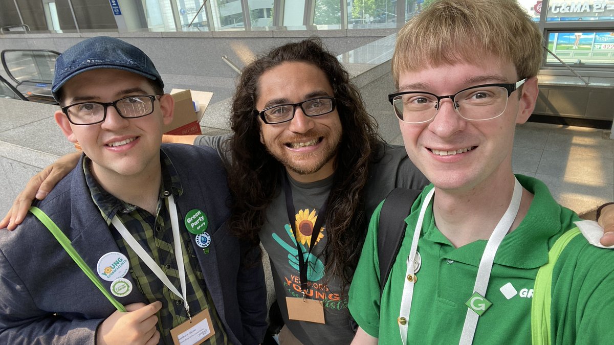 YES delegates are excited for another day of inspiring panels and workshops. We're looking forward to the <a href="/GYG_YoungGreens/">Global Young Greens 🌱</a>
business meeting this afternoon! #GGcongress2023 #gygcongress