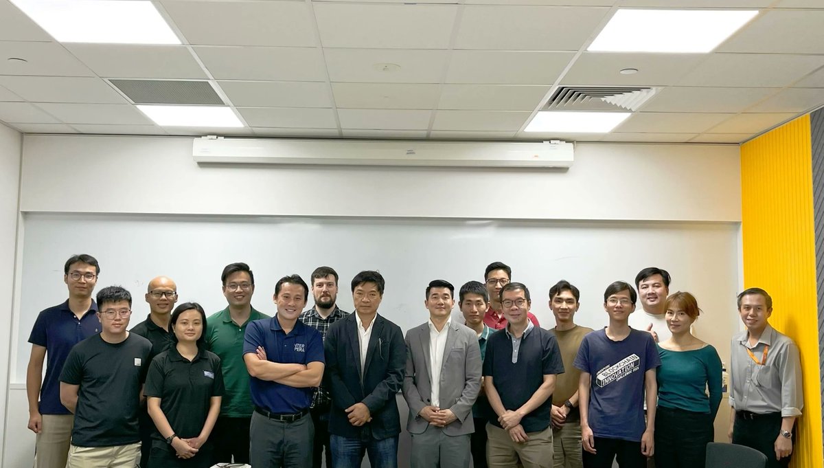 Excited to announce #InterOpera & #SBIP's successful #proofofconcept (PoC) project at NUS Computing! Kudos to Prof Loghin, Dr Minh Ho & team! 🎉💰🌐 More info: buff.ly/43sNs95 & buff.ly/3WX4aux #Meetourfaculty #NUSExcellence #SBIP @interoperagroup