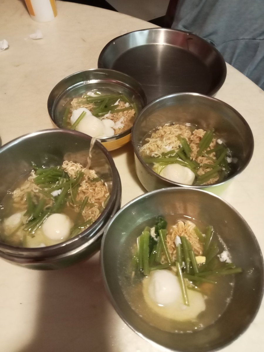 jumpingjiang's tweet image. 暑假快到了
可憐天下（窮）父母心
荷包瑟瑟發抖中

寶貝們
大家去圖書館看書可好？
開卷有益，看書有份
少吃多動，頭好身壯