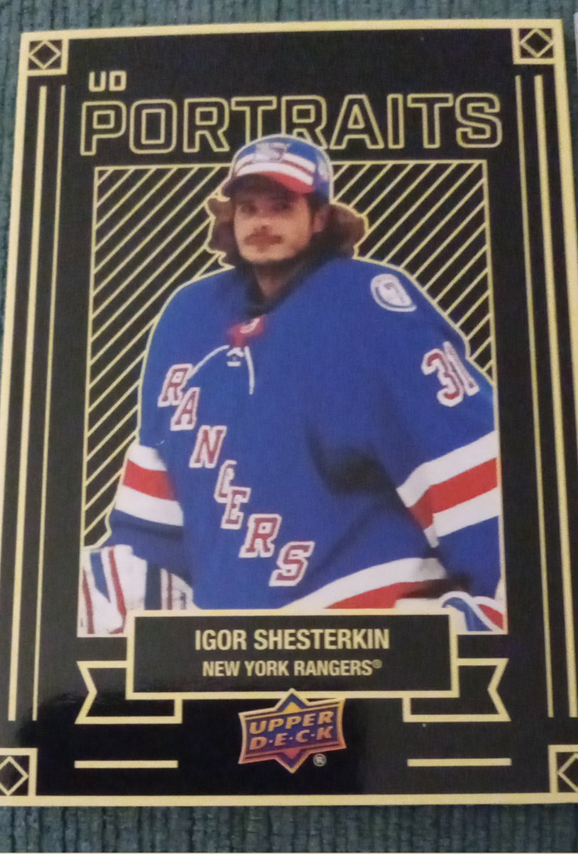 delspacefranco's tweet photo. Small trade with @WaxPack916 for #1952Bowman #LukeEaster - love my hobby community - thanks Steve! Plus, he sent #NYRangers! https://t.co/sJ7xI917p6