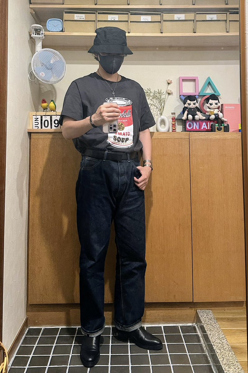 zine_bay's tweet photo. 去年買ったユニT

古着っぽくて気に入っておる

ジーンズ：＃Lee ＃101B 1944model https://t.co/Uapvolh4BU