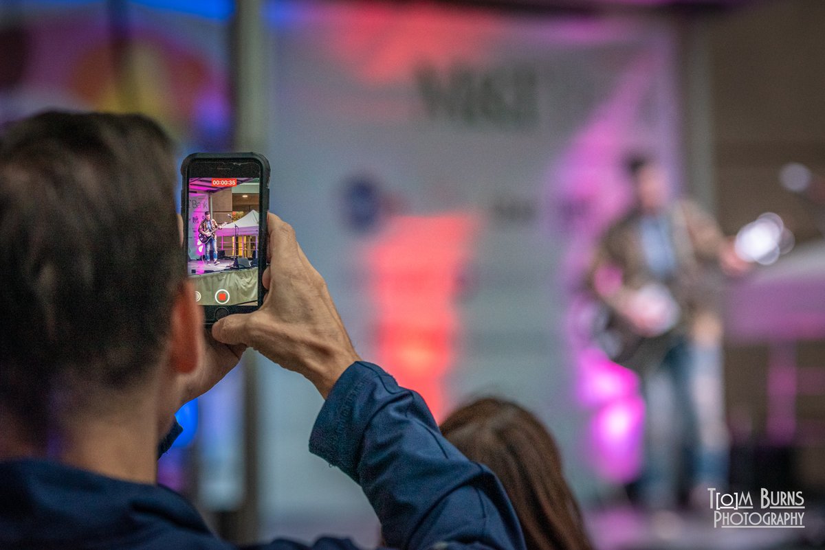 tburns262's tweet photo. Great time catching Ron Hawkins of @LowestOfTheLow  at "Thursday &amp; Main" at @Buffalo_Place on Thursday night. Enjoy! https://t.co/kpkh7YGuiT