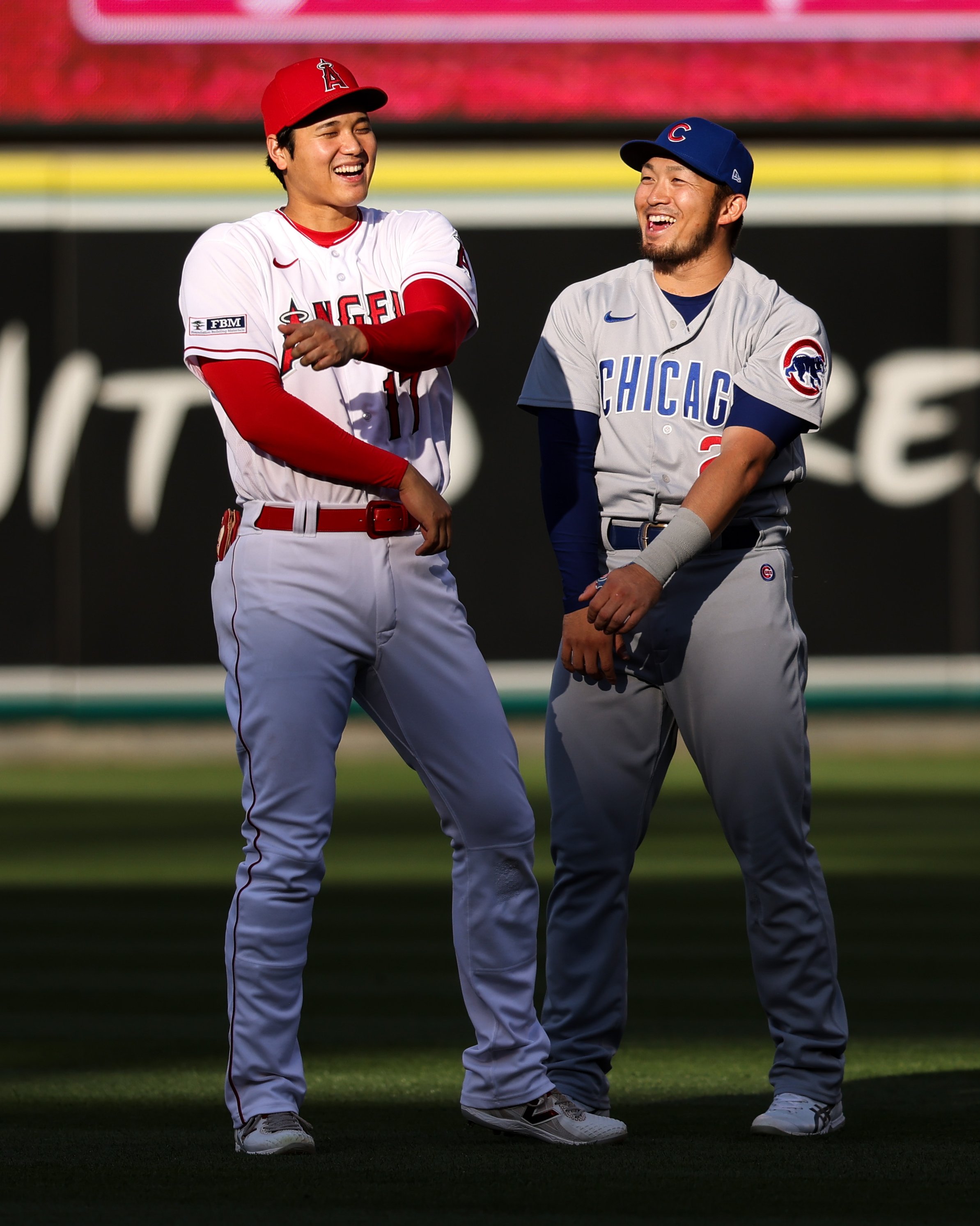 MLB on X: Baseball friends are the best friends. ❤️💙   / X