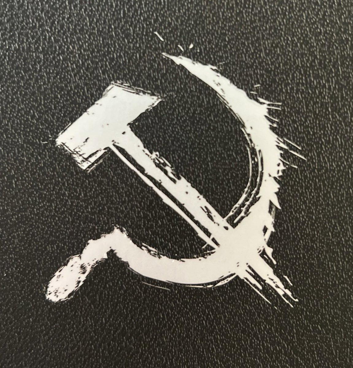antikommunistic's tweet photo. Re-tweet this if you are an #AntiCommunist https://t.co/XVERGwJ0Os