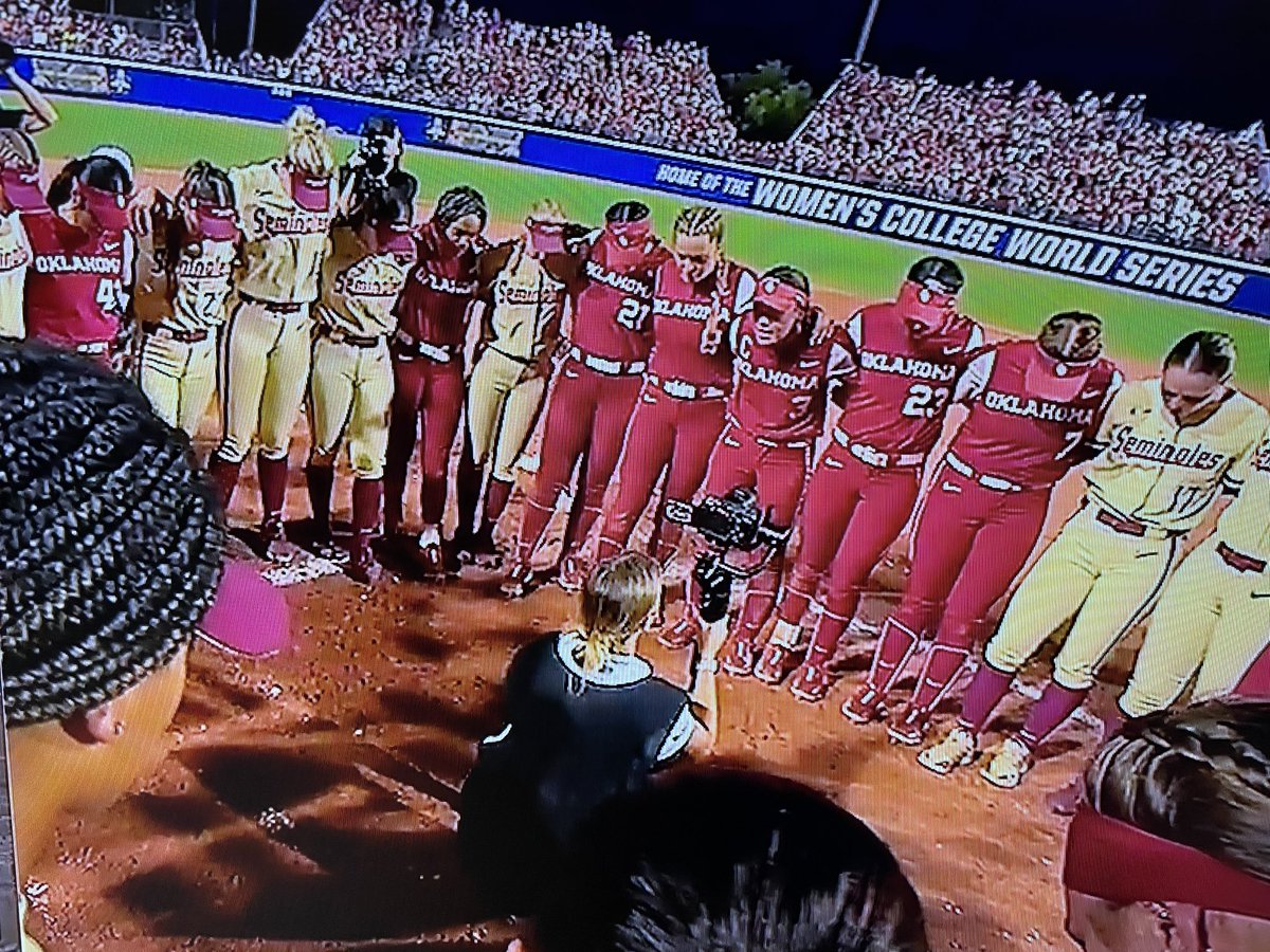 Jason Romano on Twitter "UNITY. FSU and OU in a prayer circle giving thanks after the final