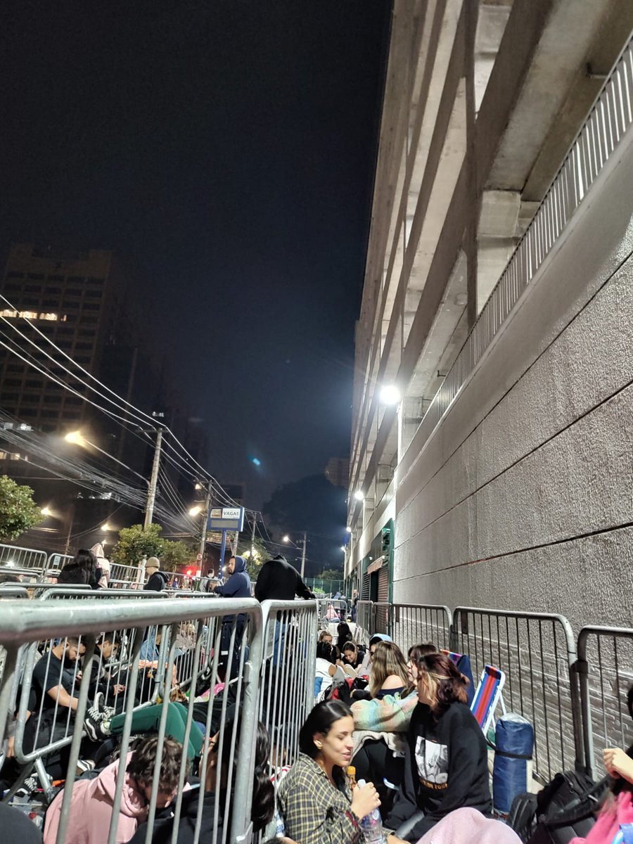 hphoficial's tweet photo. Eles não sabem q sou adm do hph #TheErasTourBrasil https://t.co/Z9zU4YdIKM