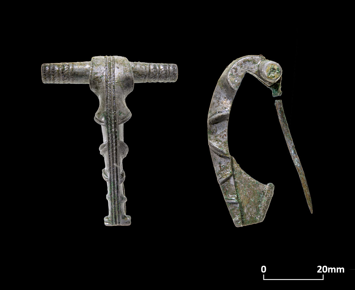 CotswoldArch's tweet photo. (2/2) ...These date to the 2nd century AD and were likely sourced from a workshop in the southwest, with ours being found in #Cornwall. See them in our #VirtualMuseum now: https://t.co/Z9Duxj4tcQ #NationalMuseumWeek #Archaeology #DigitalArchaeology #ArchaeologyForAll #CAVM https://t.co/CrK2YlbpSO
