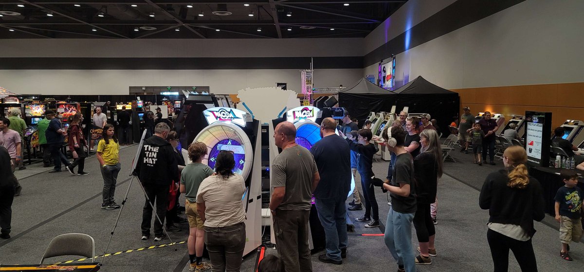 100_Yen_Life's tweet photo. Last week we had the pleasure of working with Northwest Pinball & Arcade Show for a second year!
As always, it was a fantastic experience and we hope to see everyone next year! :D
#NWPAS #100YL #100yenlife https://t.co/JK8wpicTDI