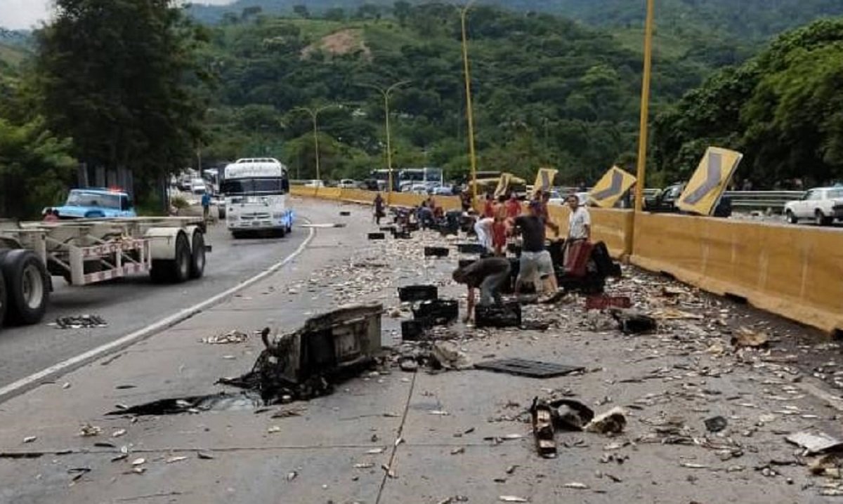 el_carabobeno's tweet image. #8Jun | Este miércoles murió William Albornett, otra de las víctimas del siniestro vial ocurrido la mañana de este lunes en la autopista Valencia – Puerto Cabello, tramo Trincheras.