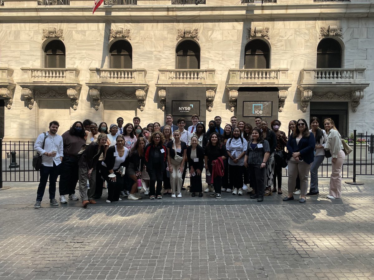 communengage_'s tweet photo. The FIRST EVER Next Generation Service Corps Summer Summit has come to an end. 😩 We are so thankful for the laughs, ideas, and stories that were shared this week. Can’t wait until next year! 💫

Stay tuned for more photos 📸
#MSUnextgenservicecorps https://t.co/sBaTbuVIlF