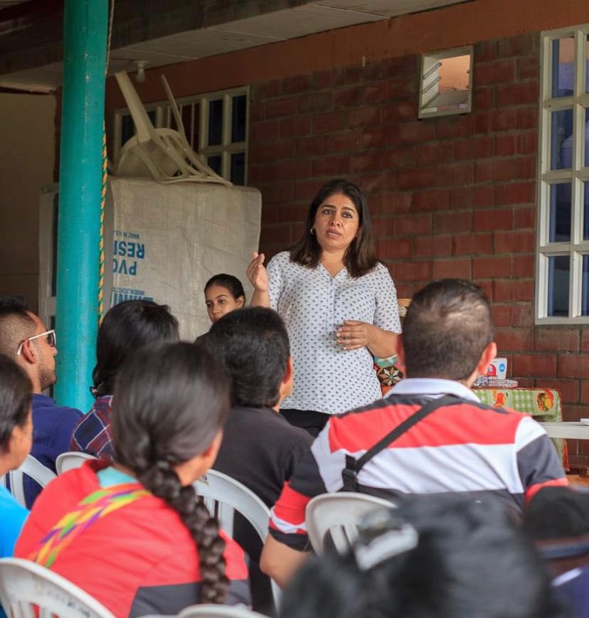 Me gusta el liderazgo de <a href="/MariaPolitico/">MARIA LUISA HOLGUIN CAMAYO - POLITICO</a>: habla claro, no es arrodillada, es crítica y asume posturas políticas con berraquera. La sociedad de #SantanderDeQuilichao necesita un debate abierto, allí realmente se conocerá de qué está hecho cada quien.
<a href="/PCambioRadical/">Cambio Radical</a>