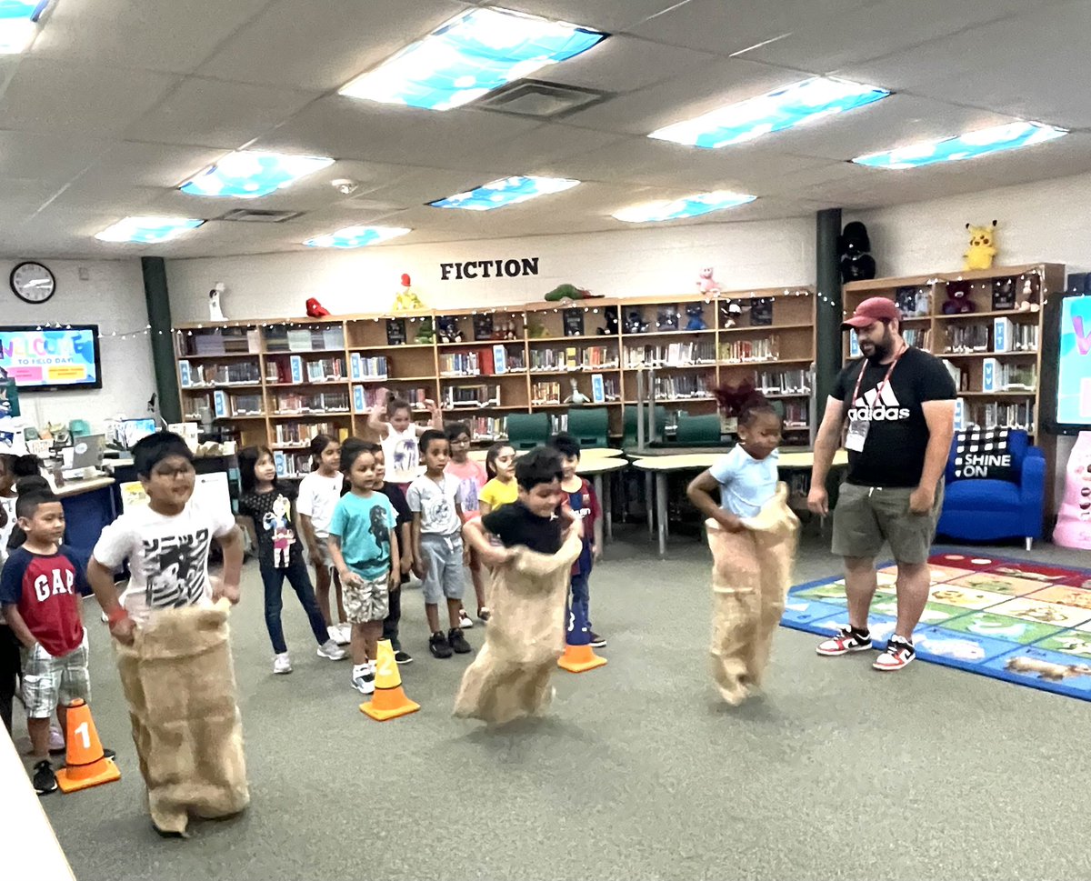 Deborah Ellis tweet media