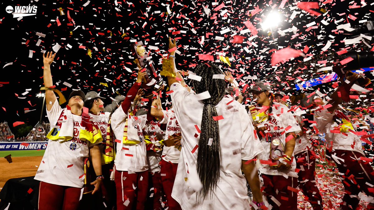 NCAASoftball's tweet photo. Crimson reign‼️🎊

#WCWS x @OU_Softball https://t.co/03uU8TGEGY