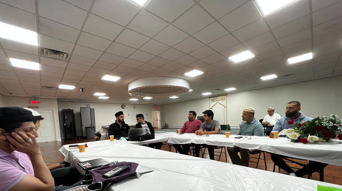 #Khuddam of North Jersey held their Salat and brotherhood session where they prayed and discussed contemporary issues. #SalatNBrotherhood #AshraSalat #Ahmadiyya #Islam #Muslim #NorthJersey