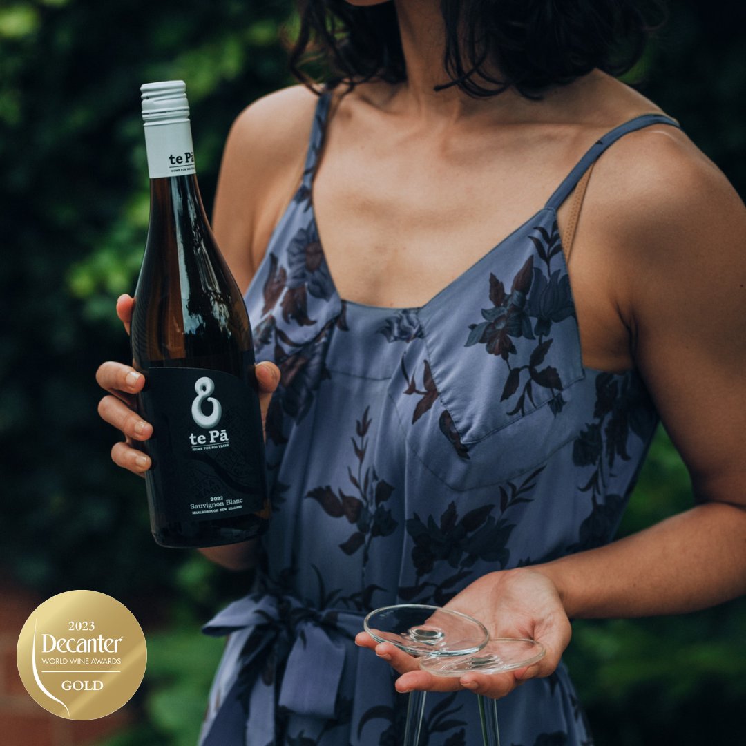 Our team's delighted to have won a prestigious gold medal for our flagship te Pā 2022 Sauvignon Blanc at the world’s largest & most influential wine competition – the 2023 @DecanterAwards 🏆🥂 #nzwine #winetime #decanter #tepawines #sauvblanc #DWWA