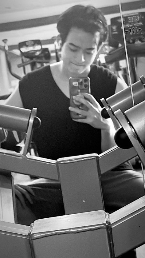 mochi_westie01's tweet photo. Shut the gyms in Korea I’m
About to lose it 
#barcodetin #WujuReporter https://t.co/M93Ks78TKJ