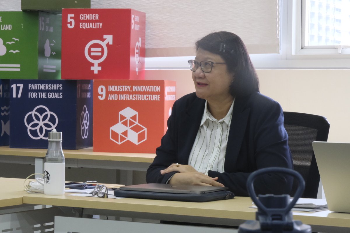 UNDPPH's tweet image. 📢 We had a fruitful meeting with @SEC_Philippines  Commissioner Kelvin Lester Lee! 🎉 

🌐 With support from the Government of Canada 🇨🇦, we are helping the Philippine govt 🇵🇭 address the immense #climatefinancing gap in the country. 

#SustainableFinance #PartnershipfortheGoals