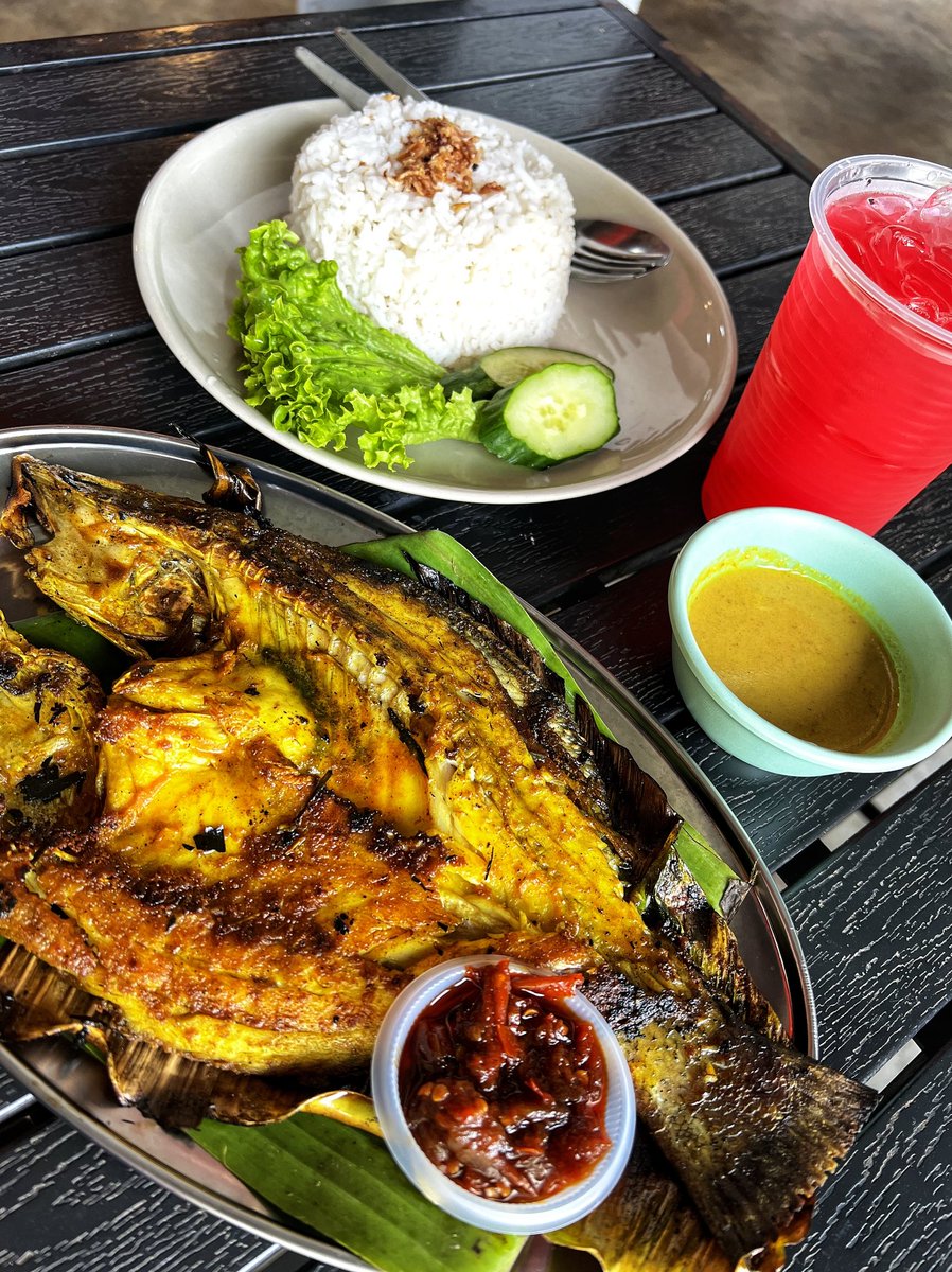 CyberjayaTumez's tweet photo. Break panjang harini kan? geng2 wanita apalagi boleh lah foodhealing di sini.

Sambil makan, sambil borak2.
Ikan bakar kat sini lengkap satu hidangan nasi dan freerefill air serendah 12.90 je tau.

Lokasi Tumez Cyberjaya
@Twt_Cyberjaya https://t.co/H9gTBlyKJC