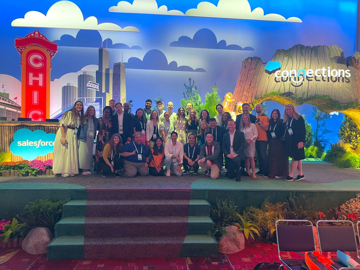 That’s a wrap! @Salesforce Connections 2023 main keynote team. #CNX23