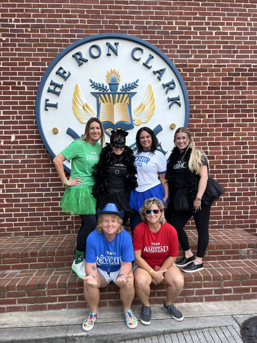 AP_DHPBC's tweet photo. House mania day one was amazing! The team from @WoodlandsMS_PBC cannot wait for day two! #crewwithacause #RCAinspired @SDPBCJenKuras @KristenRulison @kaycehenning @SLLpbc @JBernadin @tfkempsr @ronclarkacademy https://t.co/ZjfcvBuu8c