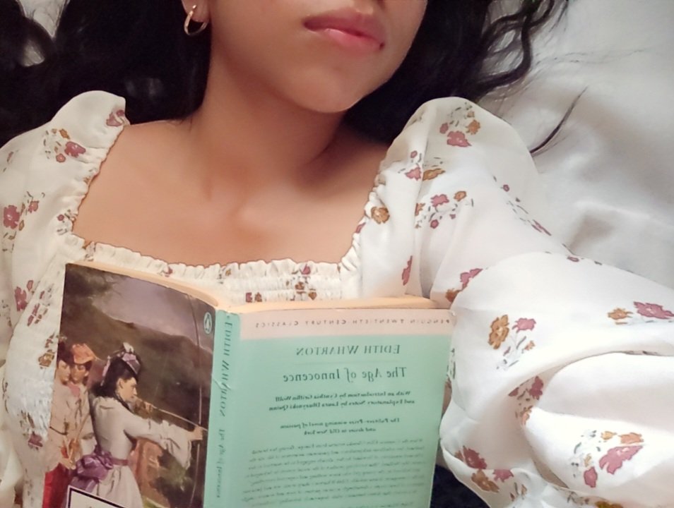 Arabella_Risa's tweet photo. Reading this summer 📖🌺
•°•°•° ♡ °•°•°•
#pinterestinspired #pinterest #ageofinnocence #selfie #dollette https://t.co/yrs01gbwJ9