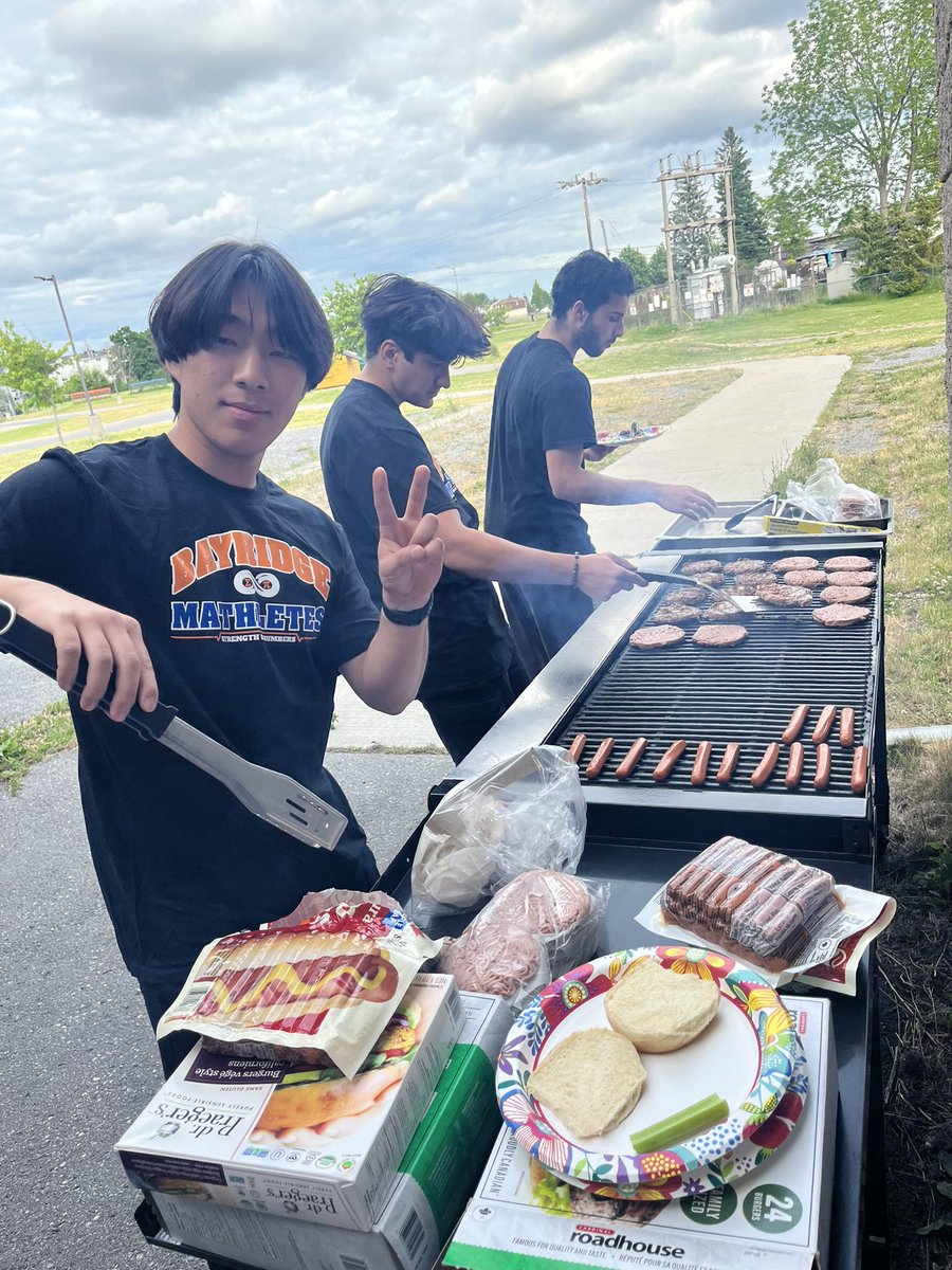 Our <a href="/BayridgeSS_LDSB/">Bayridge SS</a> Grade 9 team of James, Hamish and Hajin brought home the bronze medal at the 2023 <a href="/oame_qslma/">QSLMA</a> Math Challenge! Thank you to our AP Calc students for organizing the event and to the 15 teams of mathletes from across the district who competed!