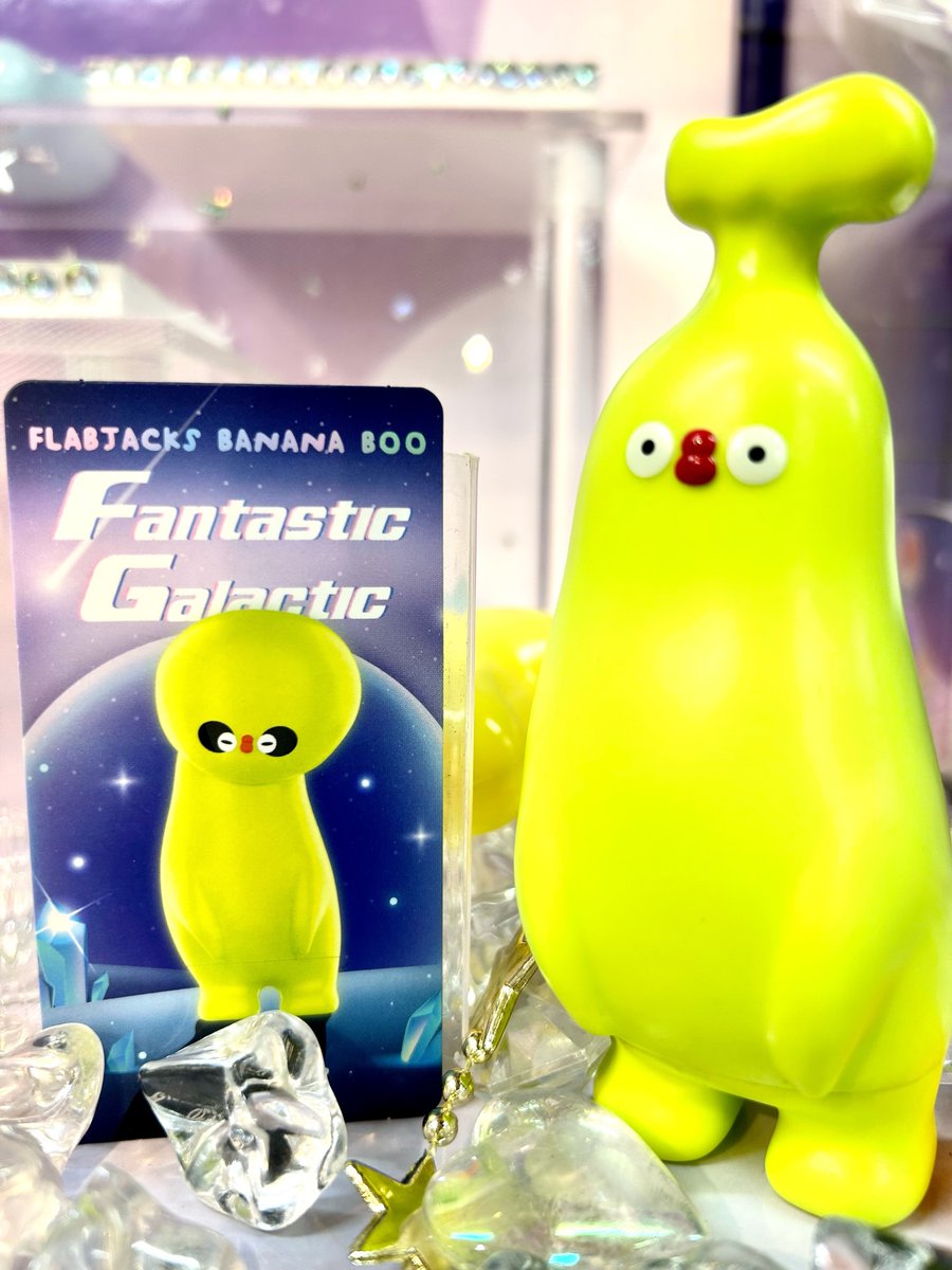 Kotobukiya_akb's tweet photo. 【コトブキヤ秋葉原館2階】
商品情報:『 #FLABJACKS Banana Boo Fantastic Galactic シリーズ』¥1,430(税込) 全8種+シークレット2種
▲今度の#FLABJACKSは、銀河系をイメージしたBANANA BOO🍌!!
未知の生命体やいろんな惑星をイメージした、魅力あふれるBANANAたちをぜひお迎えください😆
#POPMART https://t.co/EQIsunAjmU