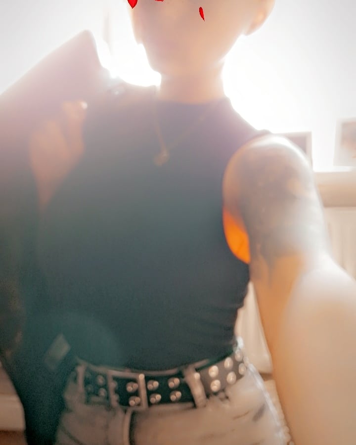 DarkDestiny2319's tweet photo. Same shit different day... Role on my day off on Sunday
#workhardplayhard #roleontheweekend #blurry #fail https://t.co/kReXpMfIJs