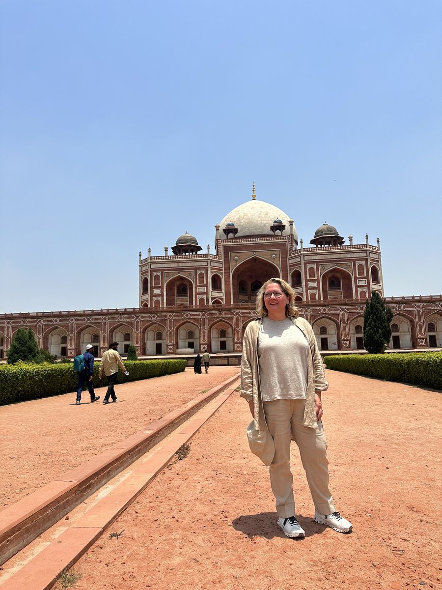 GermanyinIndia's tweet photo. Great to have German Minister for Economic Cooperation &amp; Development @SvenjaSchulze68 in Delhi! Went on a tour to marvel at Indian Cultural heritage at Humayuns Tomb &amp; at Arts &amp; Crafts Museum for a millet lunch. Welcome to India @BMZ_Bund &amp; thanks for yummy millets @giz_india! https://t.co/BAtzXveKYW