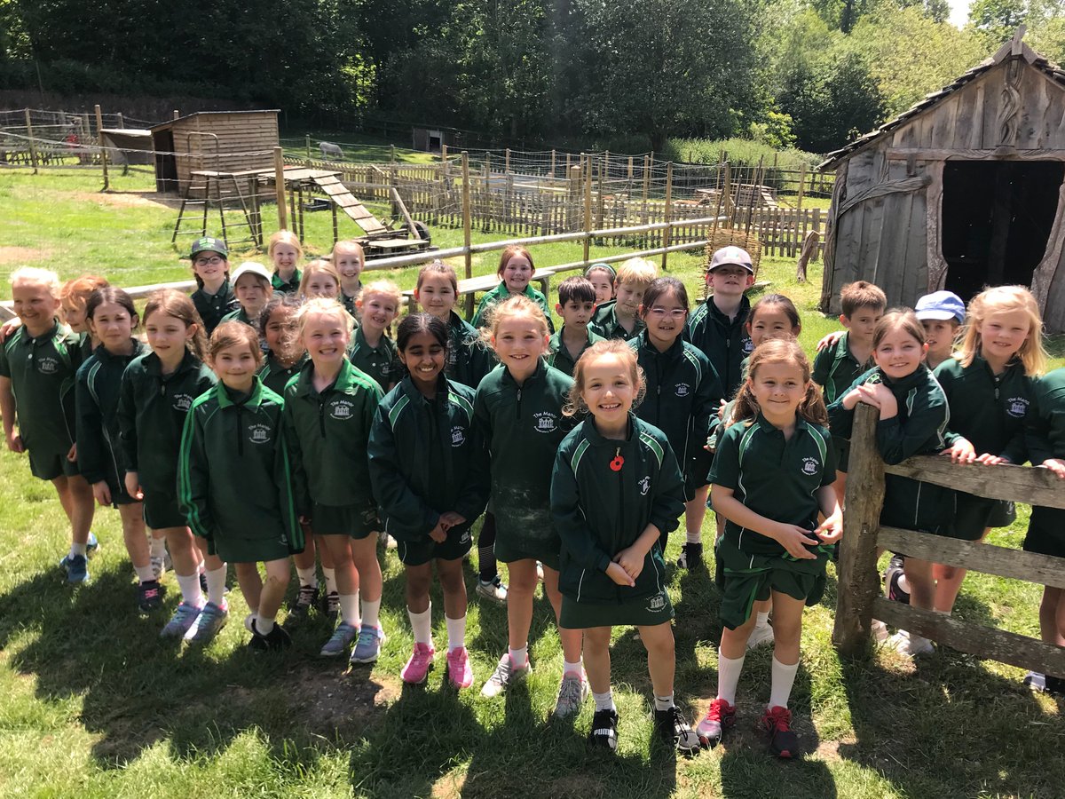 Y3Y4ManorPrep's tweet photo. Year 3 enjoyed an exciting trip to @Ufton_Court this week!
#ManorPrep #Abingdon #UftonCourt #Year3 #SchoolTrip #Outing #HandsonLearning @manorprep https://t.co/B20Ru09kOR