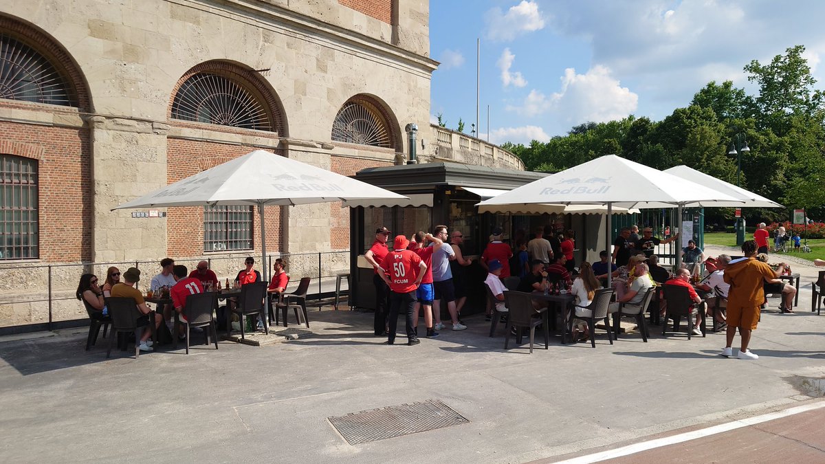 FC United of Manchester 🟥⬜⬛ (@fcunitedmcr) on Twitter photo So we bid farewell to Milan - we aren't coming back with the <a href="/FenixTrophy/">FENIX Trophy</a> but we are coming back with some amazing memories of a fantastic city, where we turned the Navigli district into Milanchester for one evening 
Grazie e arrivederci Milano ♥️ So we bid farewell to Milan - we aren't coming back with the <a href="/FenixTrophy/">FENIX Trophy</a> but we are coming back with some amazing memories of a fantastic city, where we turned the Navigli district into Milanchester for one evening 
Grazie e arrivederci Milano ♥️