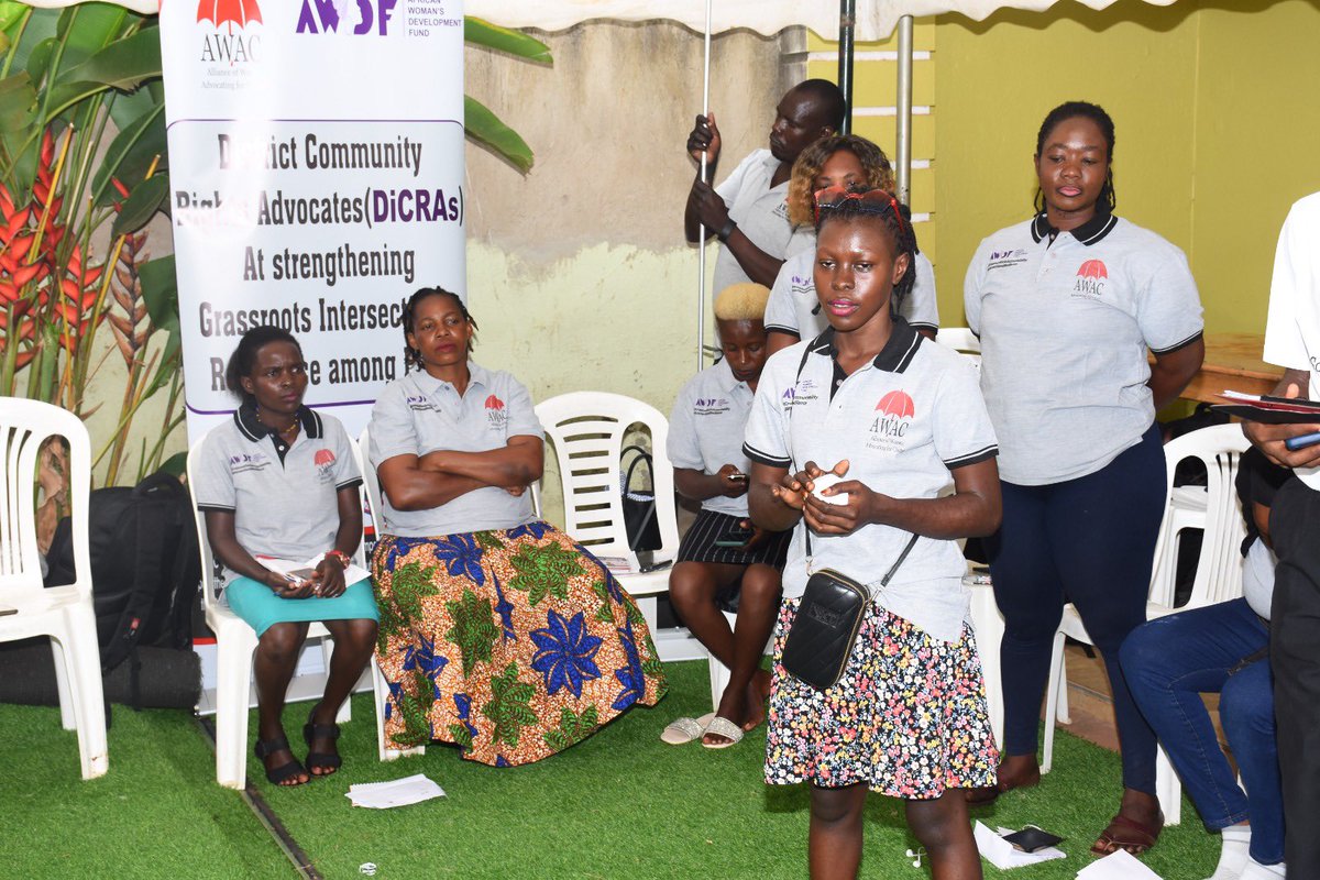 awacuganda's tweet photo. Day 2:
As we dive deeper in the #DiCRAs’ orientation on #GrassrootSocialAccountability, we start with a recap of Day one sessions, with Participants sharing their learnings from concepts, such as gender, intersectionality, transformational leadershi.
@awdf01 https://t.co/MSKEDoA2Qv