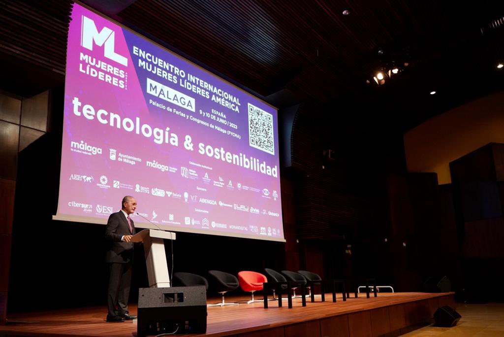 Ciudad de Málaga tweet media