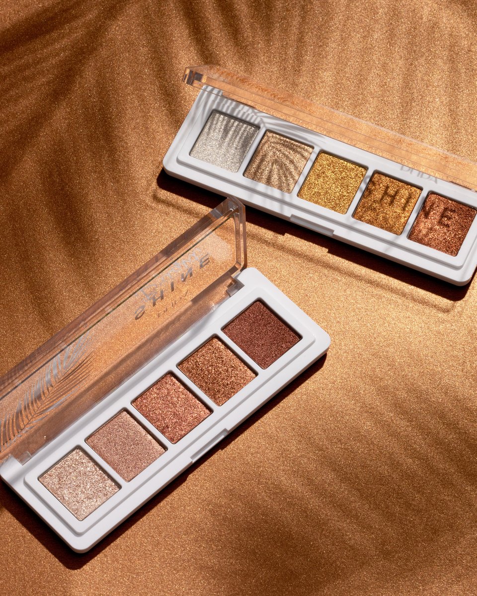 PUPAMilano_IT's tweet photo. ✨ GET YOUR SHINE ON ✨
Il tocco di colore dal finish metallo puro è la nuova SHINE BRIGHT PALETTE!
Il nostro #makeuptip ⬇️
Applica direttamente con i polpastrelli per ottenere un effetto metal foil 😉
https://t.co/YxlX60bnOk #pupamilano #shinebright #summervibes https://t.co/soMii7P95e