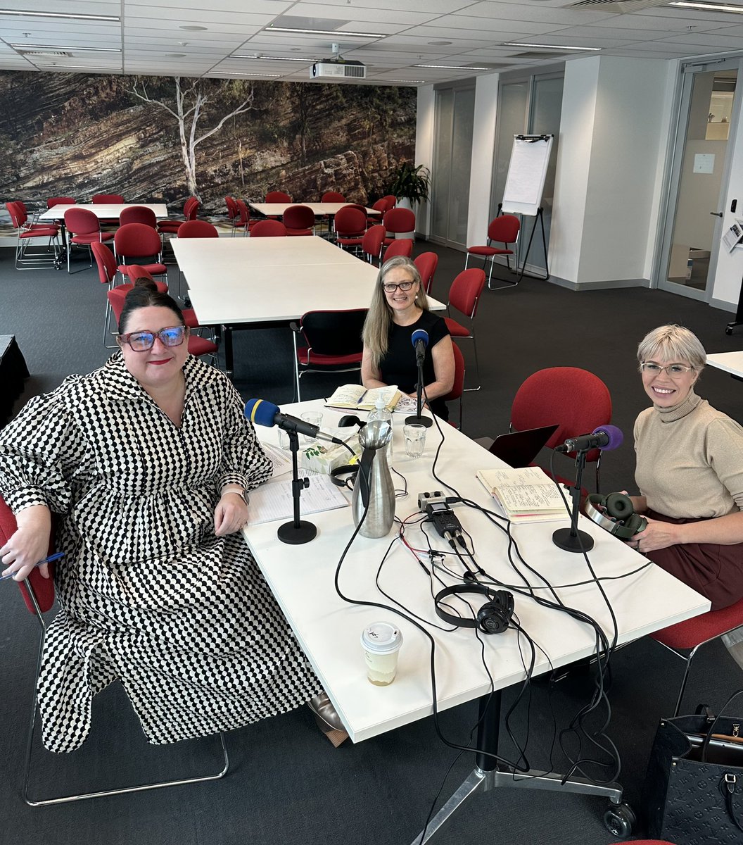 @SophieSpecjal thank you for inviting me to your podcast Talking Teaching @EduMelb inspired after discussing research, AI and teaching with @Lilylauren and you @AERC_UniMelb #TeachingMatters #AI using Norwegian examples too @SlateResearch @SivGamlem @blikstad_balas