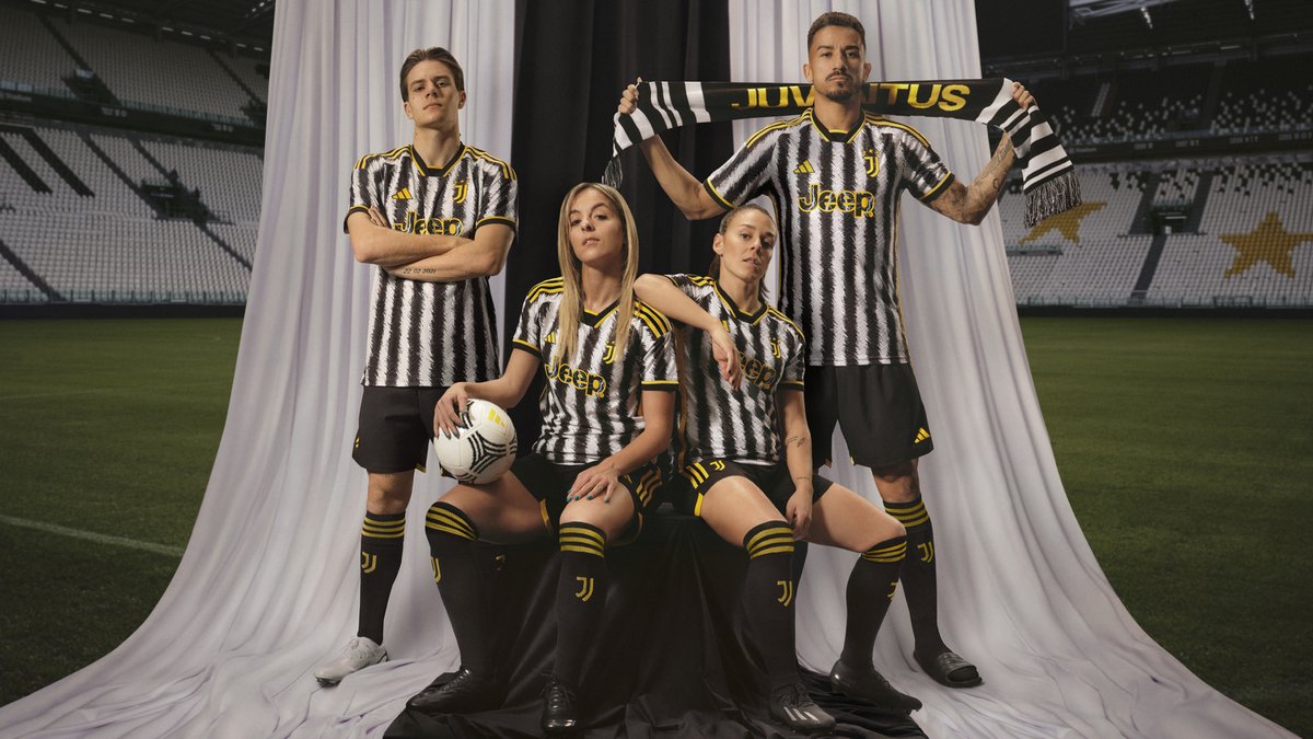 sc24dotcom's tweet photo. 🐄 @adidasfootball 🐄

Das neue @adidas @juventusfc Home Jersey 2023/2024 erinnert mehr denn je an das Fell eines Zebras. 🔺 Zu einem besonderen Hingucker machen das Trikot die gelben Details. 🤓 Entdecke das neue Home Jersey jetzt. 🛍 ▶️ https://t.co/YtNcOs7UKc

#SC24 #adidas https://t.co/vJp8n5GZku