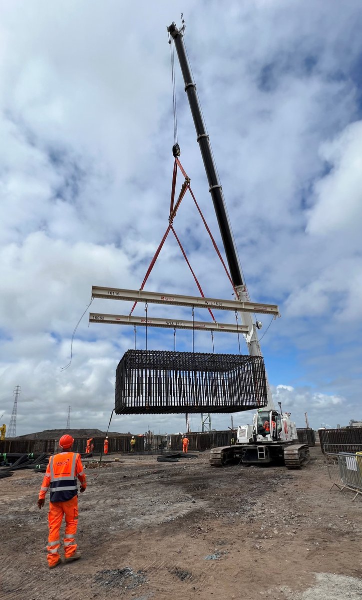TheMGLGroup's tweet photo. #RaintonConstruction is proud to be working for #SeAHWind and supported by @K2ConstructMgmt to deliver the Teesside monopile factory – the largest in the world! 🙌

📷 Last month Team MGL reached a milestone as the first cage was lifted into position.

#MGLGroup #buildbackbetter https://t.co/l7YEEY1Imi