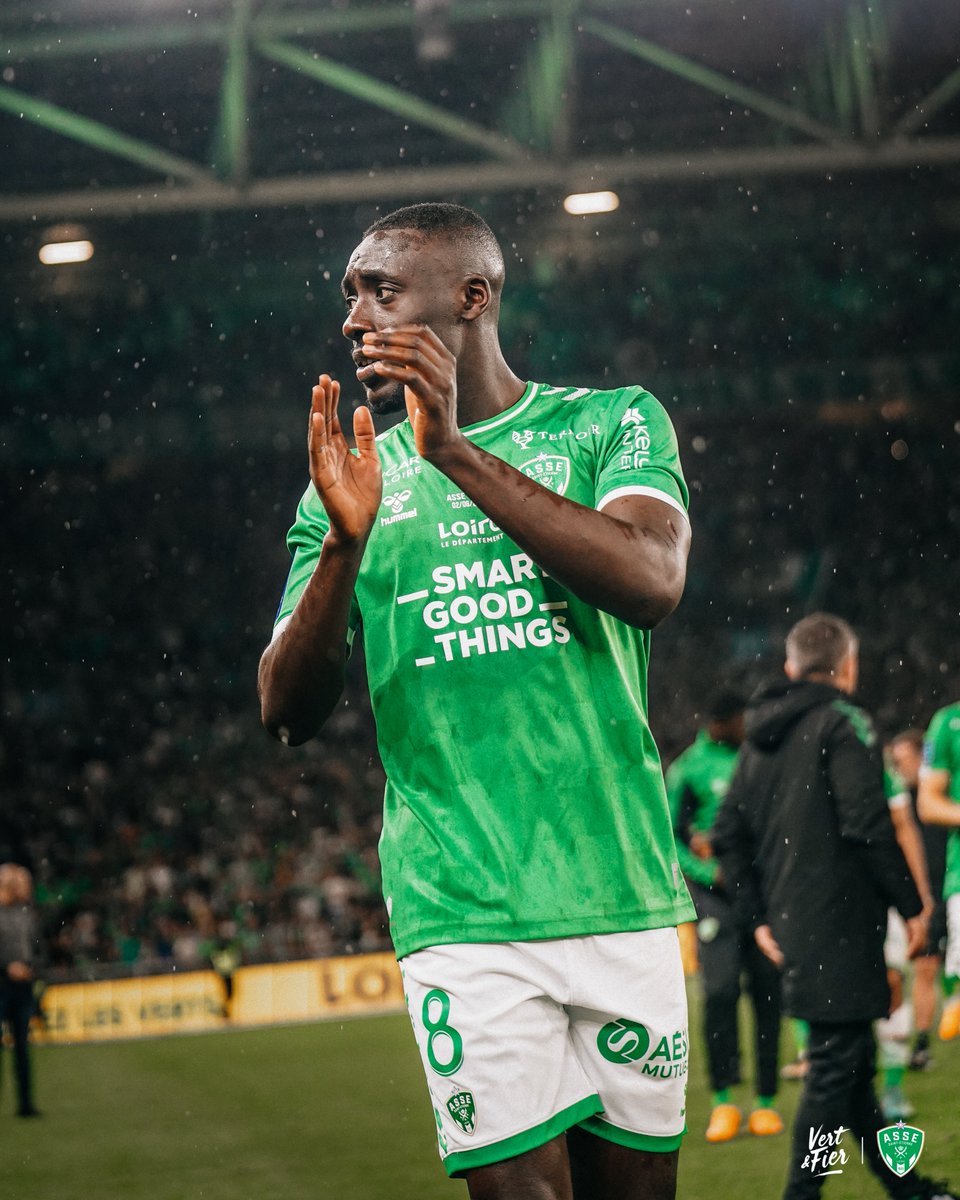 𝐉𝐨𝐲𝐞𝐮𝐱 𝐚𝐧𝐧𝐢𝐯𝐞𝐫𝐬𝐚𝐢𝐫𝐞 au gendre idéal 😍

<a href="/DennisAppiahOff/">Dennis Appiah</a> souffle ce vendredi sa 31e bougie 🥳