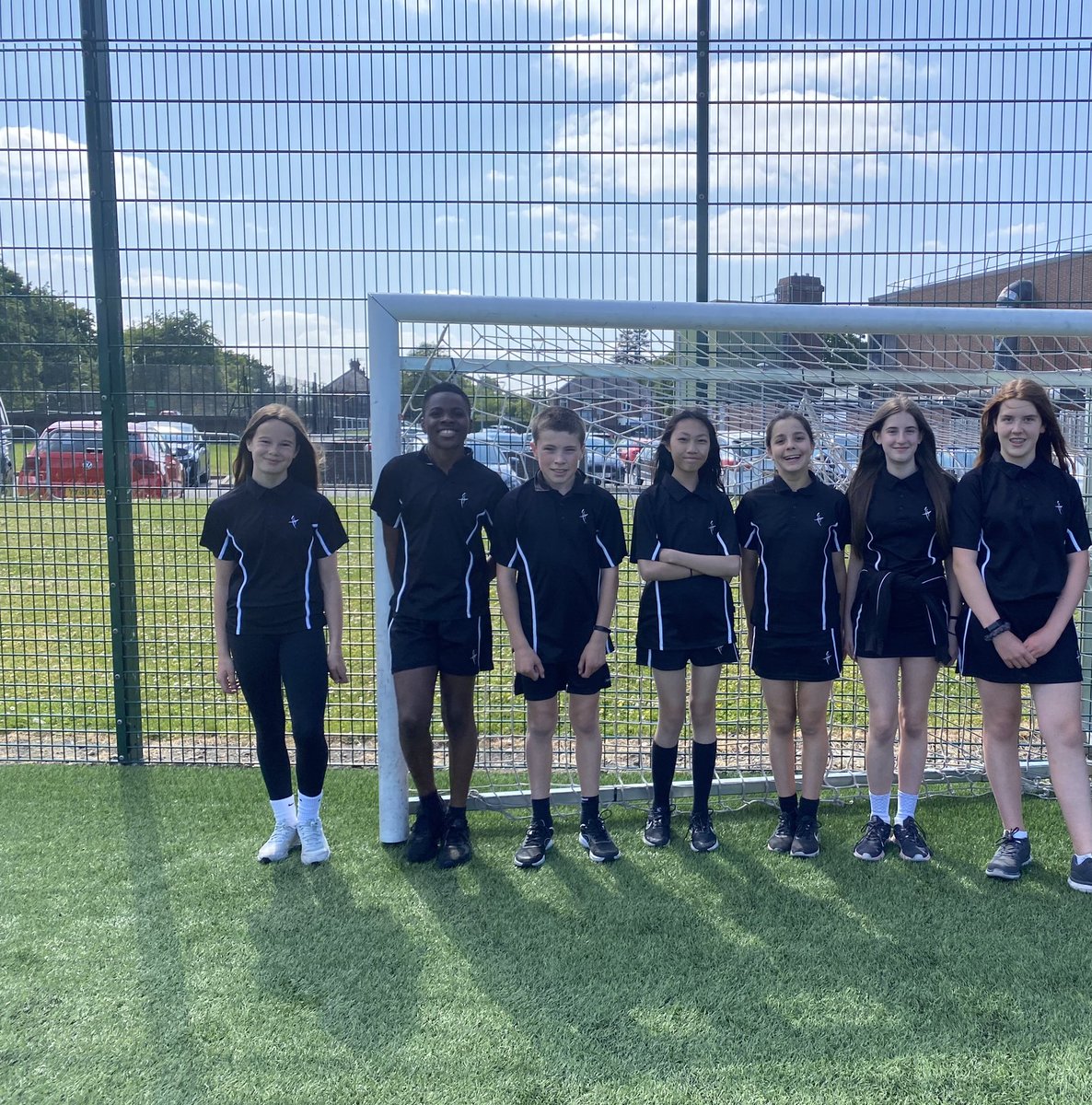 CHHSPE's tweet photo. Well done to all the Year 7 & 8 students who took part in a friendly rounders tournament against LCH and Didsbury on Wednesday! They all played fantastic🏏👏 #ChealdeHulme #CHHSPE #LaurusTrust @cheadlehulmehs https://t.co/M2Wv9JND51