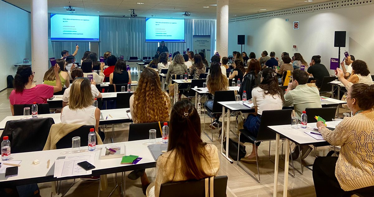 GVAclinic's tweet photo. 🏥👩‍🏫 Éxito de participación en III Jornada de atención nutricional en niños con enfermedad neurológica, organizada por el Servicio de pediatría del Hospital Clínic de València

Durante todo el día se abordará este campo con ponentes expertos de diferentes puntos del país https://t.co/Jci6saSoi6