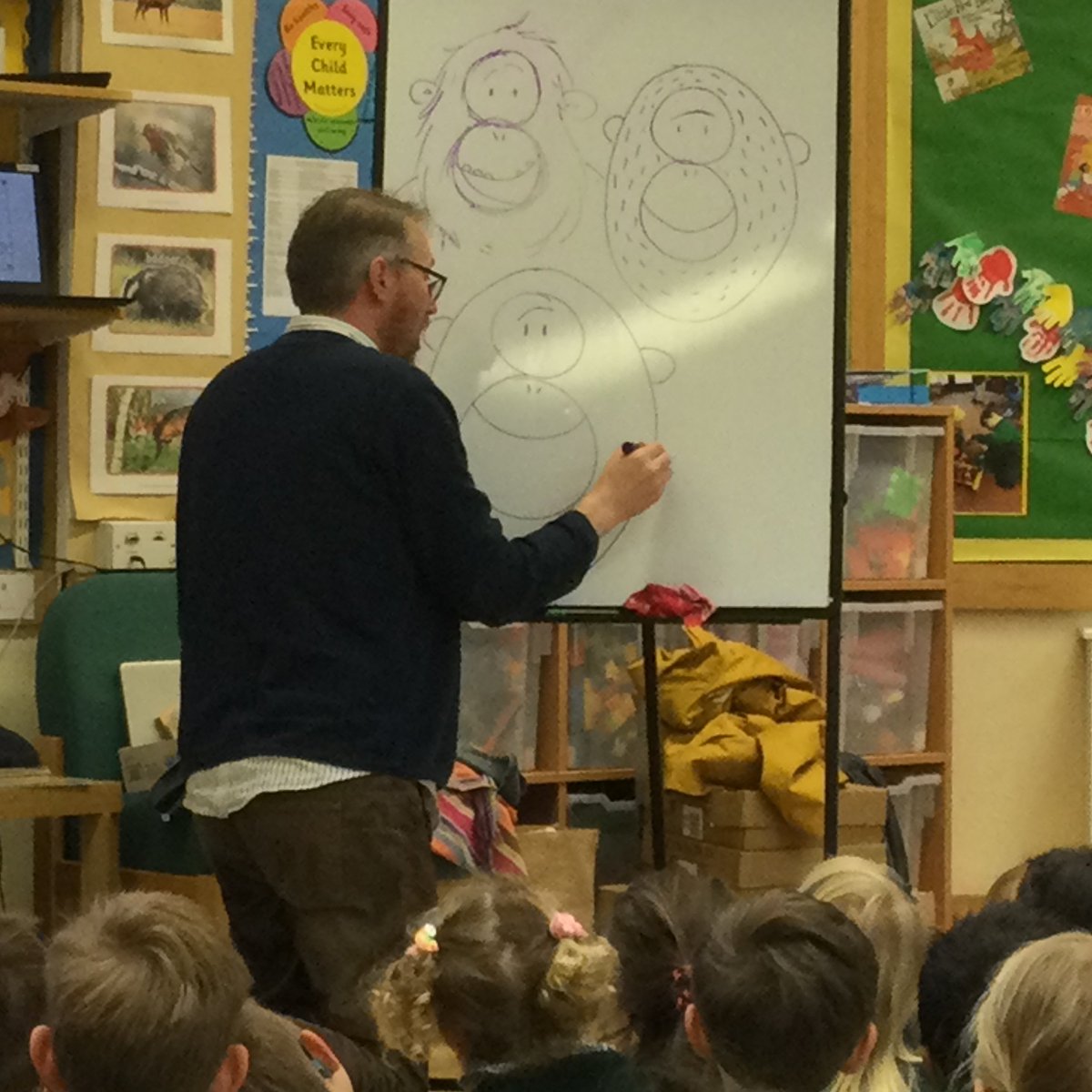 manorprep's tweet photo. A big THANK YOU to the illustrator and author, Sean Julian, who spoke to the Early Years and Pre-Prep children this week, they were enthralled by his talk and drawing skills!
@FTSwan @MostlyReading @Y1Y2ManorPrep @EYManorPrep @OUPPrimary
#Books #Reading #Illustrations #inspiring https://t.co/0dSVH0XExo