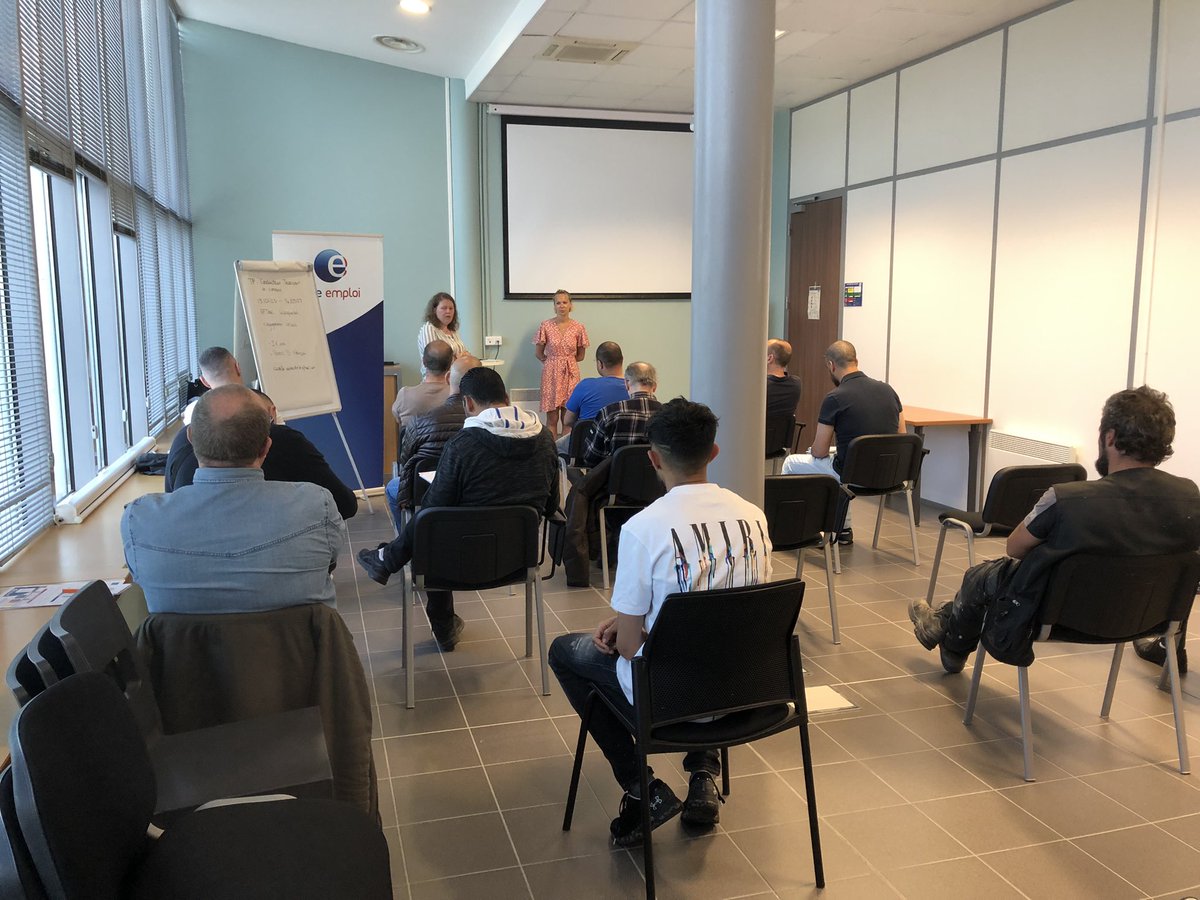 Au #poleemploideHem dans le cadre de la semaine transport logistique 🚛 21 porteurs de projets  se sont vu proposer une solution de formation 
@AFTRAL @AssifepF @GroupeAdequat @peixoto_pro @SylvieMaeseele @myriam__PE @Koumfr