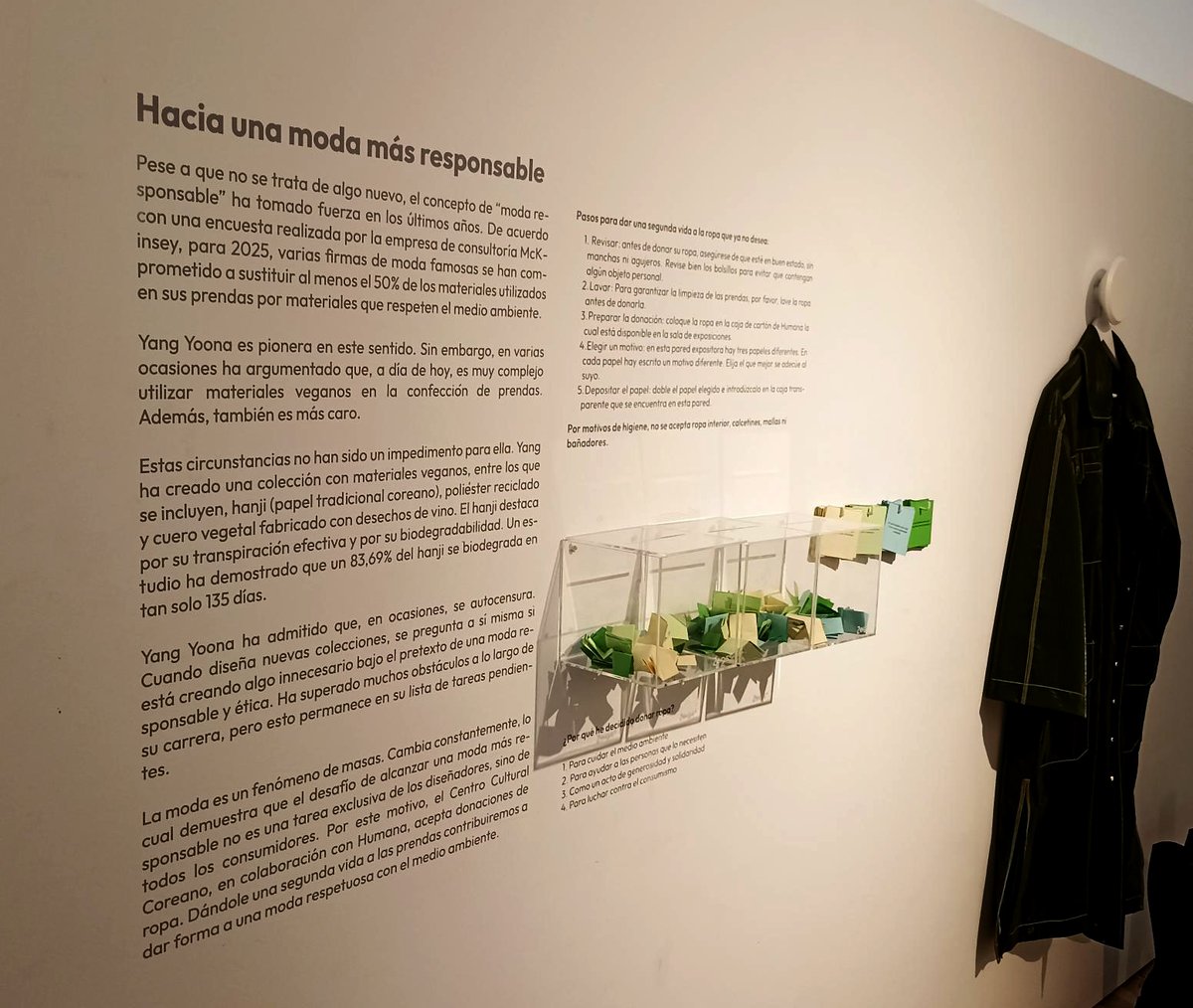 Ayer se inauguró en el Centro Cultural Coreano en Madrid (Castellana, 15) la Exposición K-Fashion #KONCIENCIA de #modavegana, de la mano de #VeganTiger y su creadora Yang Yoona

Colaboramos con un punto de recogida de textil usado