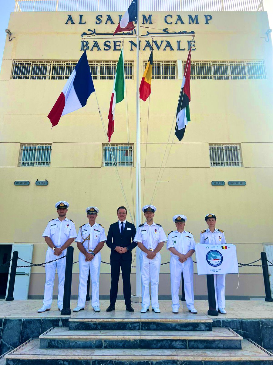 AntoynDelcourt's tweet photo. Early morning handover in Abu Dhabi 🇦🇪 of the tactical command of the maritime operation @EMASOH_AGENOR from Belgium 🇧🇪 to Italy 🇮🇹 in the presence of the future Chief of the Belgian Navy 🇧🇪, Admiral Tanguy Botman. Belgium remains committed to maritime security. Congratulations again to Admiral Renaud Flamant for his leadership and amazing carrier 👏. Thanks also to the Belgian Navy officers and staff for their expertise and great professionalism. You made us proud once again. 
💪🙏🏻 🇧🇪🤝🇦🇪

#Emasoh #maritimesecurity 
@TheBelgianNavy @BelgiumDefence @BelgiuminUAE @BelgiumMFA @MonarchieBe